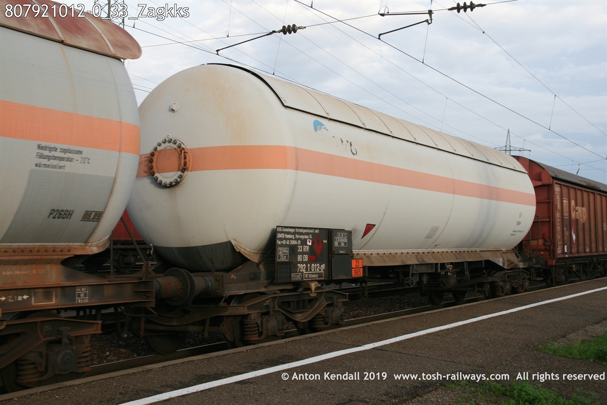 80 7921-7923 (33)